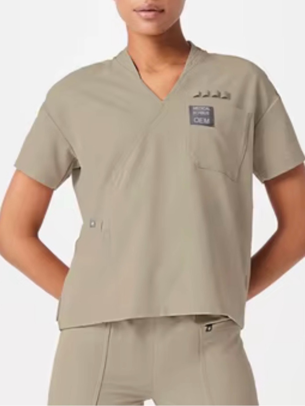 Figs Star Wars Women’s Taupe Crossover Pocket Scrub Top size S Small